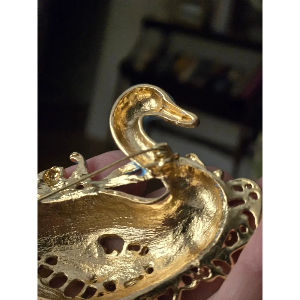 Kirks Folly Style Blue Swan Sleigh Brooch